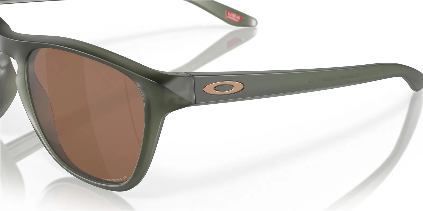 Oakley Manorburn 9479 Sunglasses - view 70